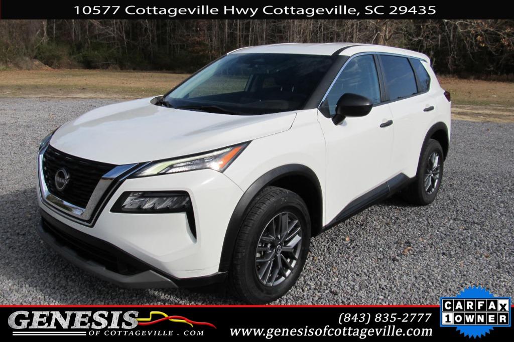 2022 Nissan Rogue S's photo