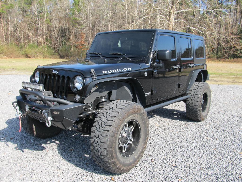 2016 Jeep Wrangler Unlimited Rubicon's photo